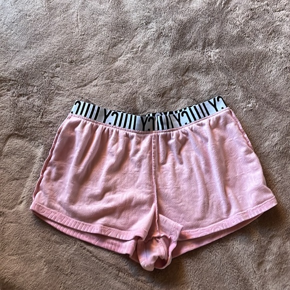 new juicy couture shorts🩷🌺make offers! - Picture 7 of 7